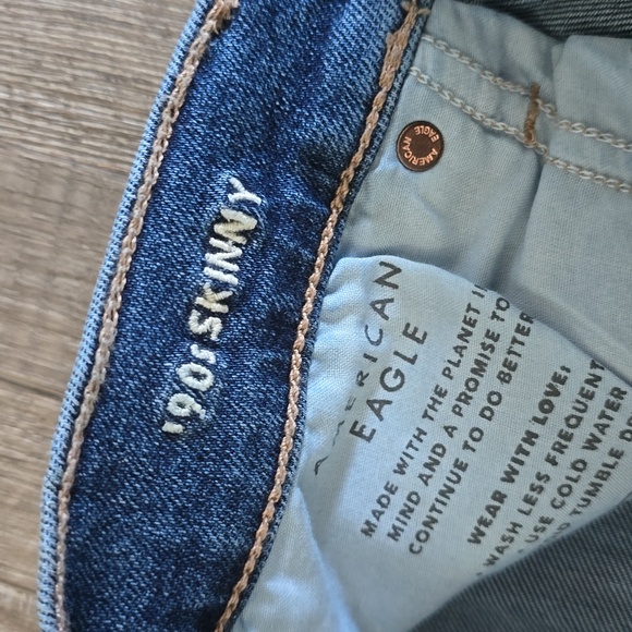 AMERICAN EAGLE | 90's Skinny Denim Jeans| Size 4 - Picture 4 of 12